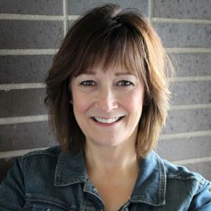 Meet your Posher, Debbie